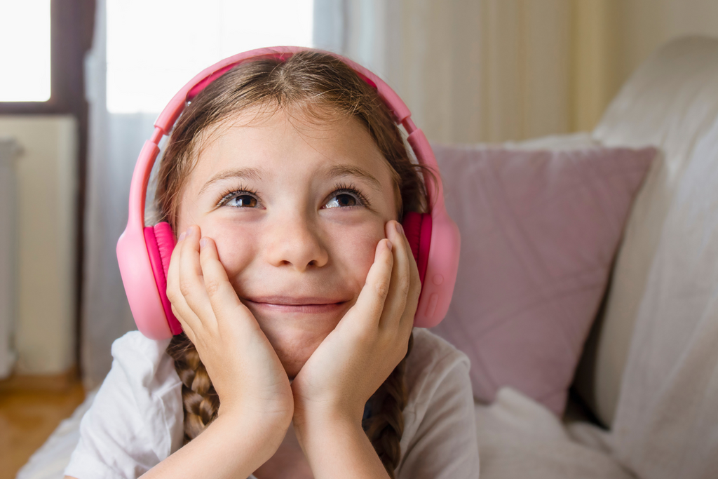 Comment préparer mon enfant à porter un casque anti-bruit en public : astuces pour éviter le refus ?